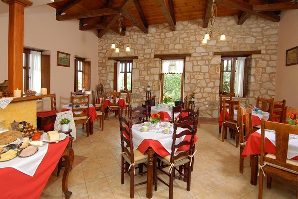 Hotel Anatoli Labreon Agia Marina  Exterior foto