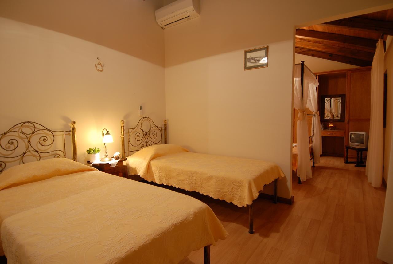 Hotel Anatoli Labreon Agia Marina  Exterior foto
